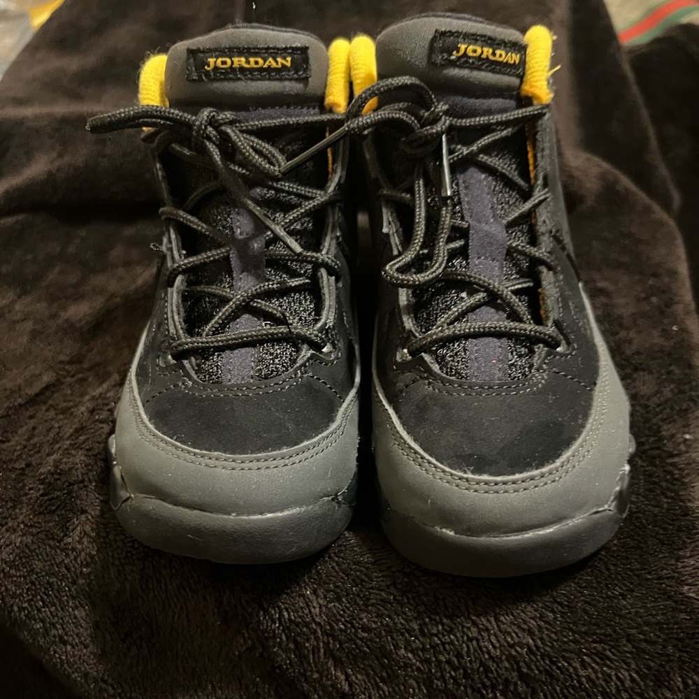 Jordan 9 Retro Charcoal University Gold toddlers 10c